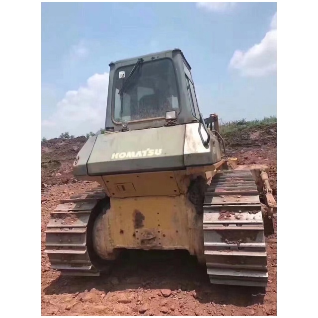 used KOMATSU Bulldozer D65PX trader بلدوزر كوماتسو D65PX مستعمل