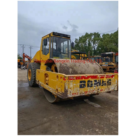BOMAG BW225-D مدحلة 22 طن أصلية يابانية مستعملة للبيع