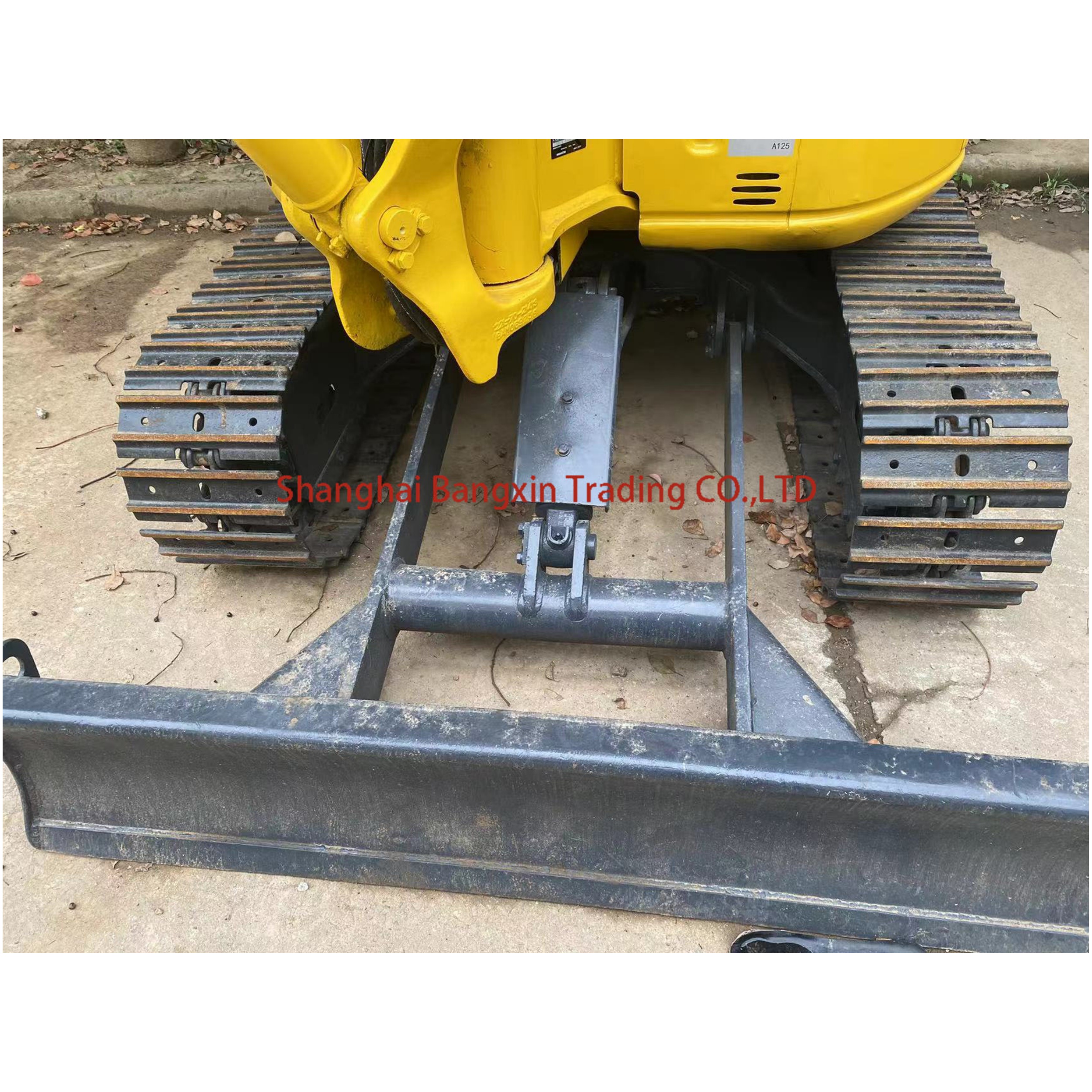 used excavator komatsu pc30 wholesaler حفارة مستعملة كوماتسو pc30 تاجر الجملة
