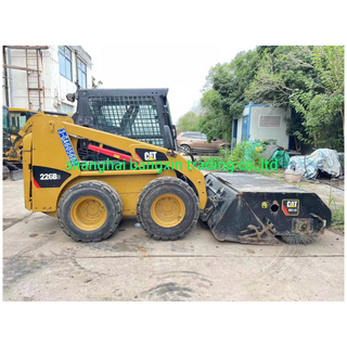 CAT 226 انزلاقية التوجيه 2.6 طن أصلية يابانية بحالة جيدة مستعملة انزلاقية التوجيه للبيع