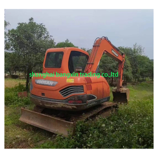 DOOSAN DX75 Excavator 7 طن ساعات عمل قليلة تستخدم حفارة صغيرة للبيع