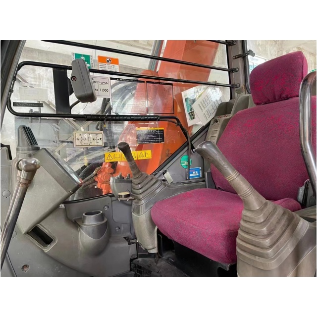 used mini excavator Hitachi zx75us manufacturer حفار صغير مستعمل من الشركة المصنعة هيتاشي zx75us