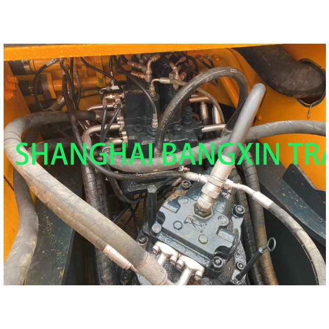 used excavator Hyundai 305c-9 wholesaler حفارة مستعملة هيونداي 305c-9 تاجر الجملة