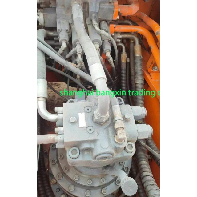 تستخدم حفارة دوسان dx300lc