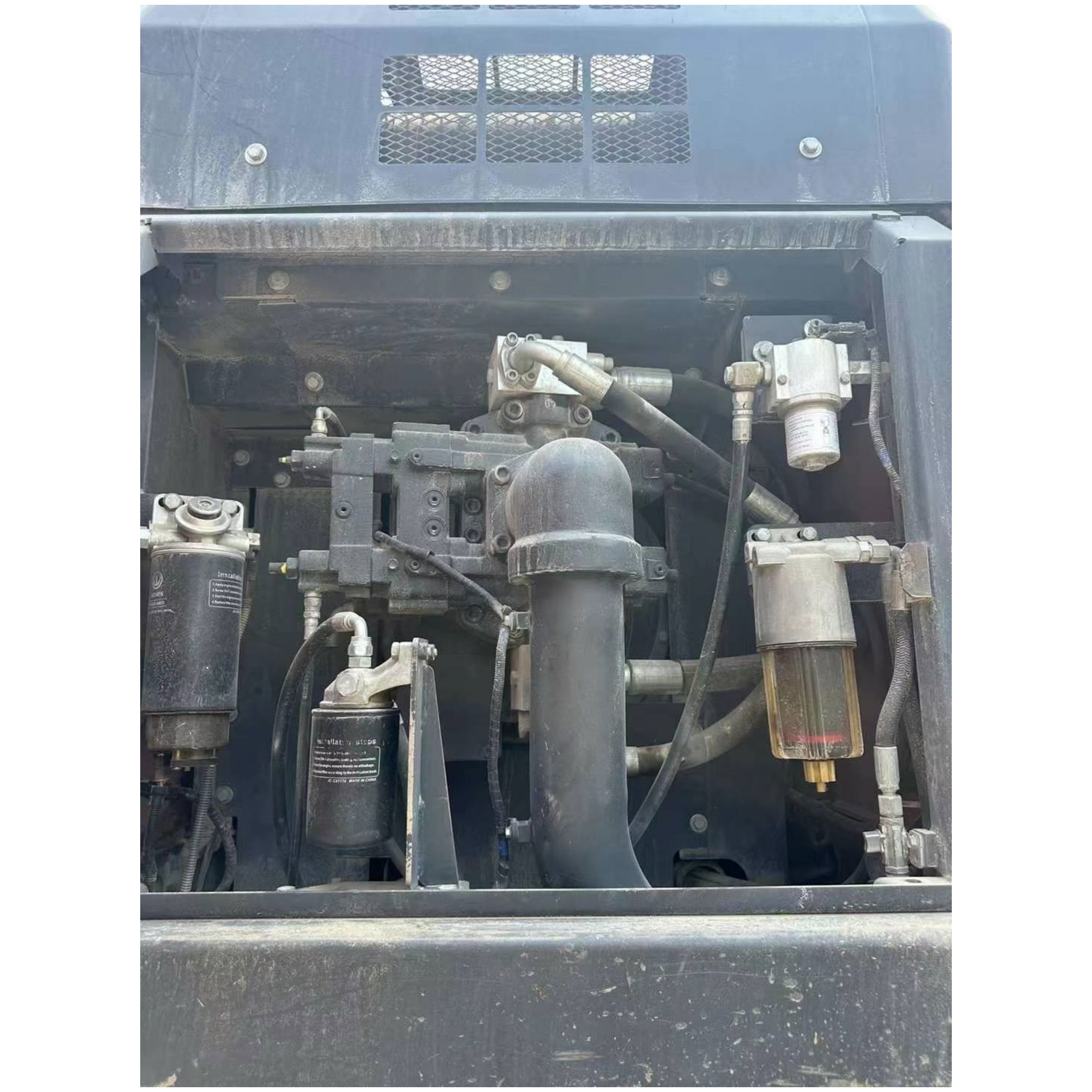 used doosan dx520 excavator trader تاجر حفارة دوسان dx520 مستعملة