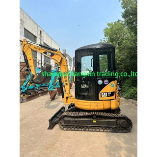كاتربيلر CAT303c Excavator 3 Tons Original Japan EPA مستعملة حفارة صغيرة للبيع