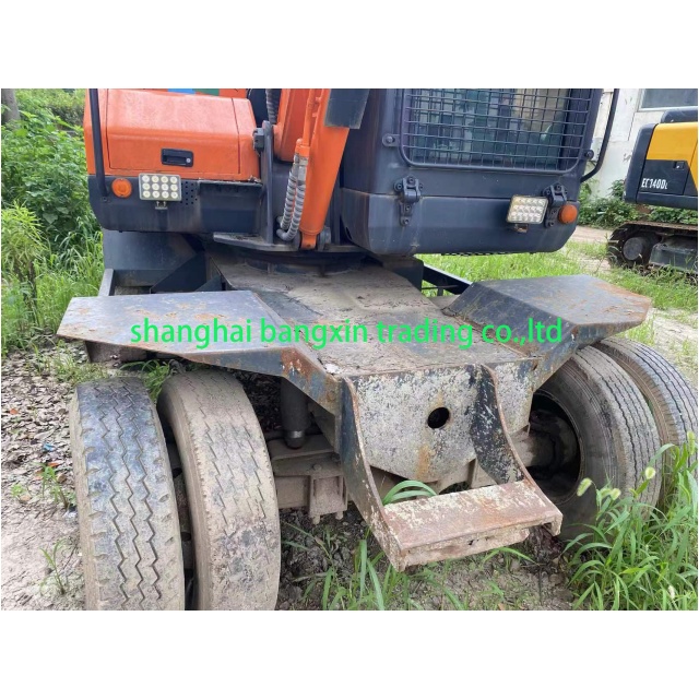 used mini excavator doosan wheel excavator dw60 manufacturer تستخدم حفارة صغيرة دوسان حفارة ذات عجلات DW60 الشركة المصنعة