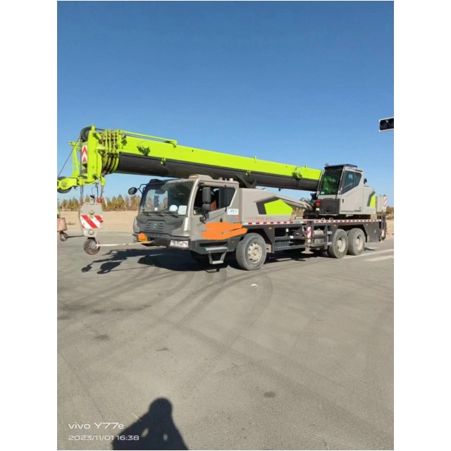 used crane ZOOMLION 251V manufacture رافعة مستعملة ZOOMLION 251V تصنيع