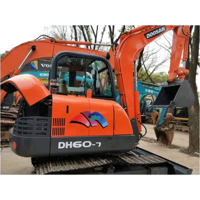used excavator doosan dh60 wholesaler حفار مستعمل دوسان dh60 تاجر الجملة