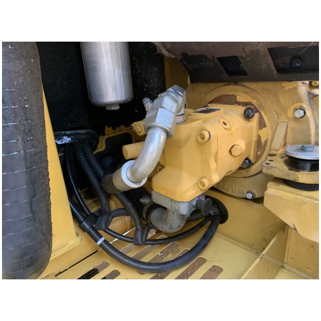 used mini excavator cat305.5e2 manufacturer تستخدم الشركة المصنعة حفار صغير cat305.5e2
