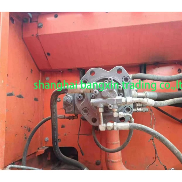 تستخدم حفارة دوسان dx300lc