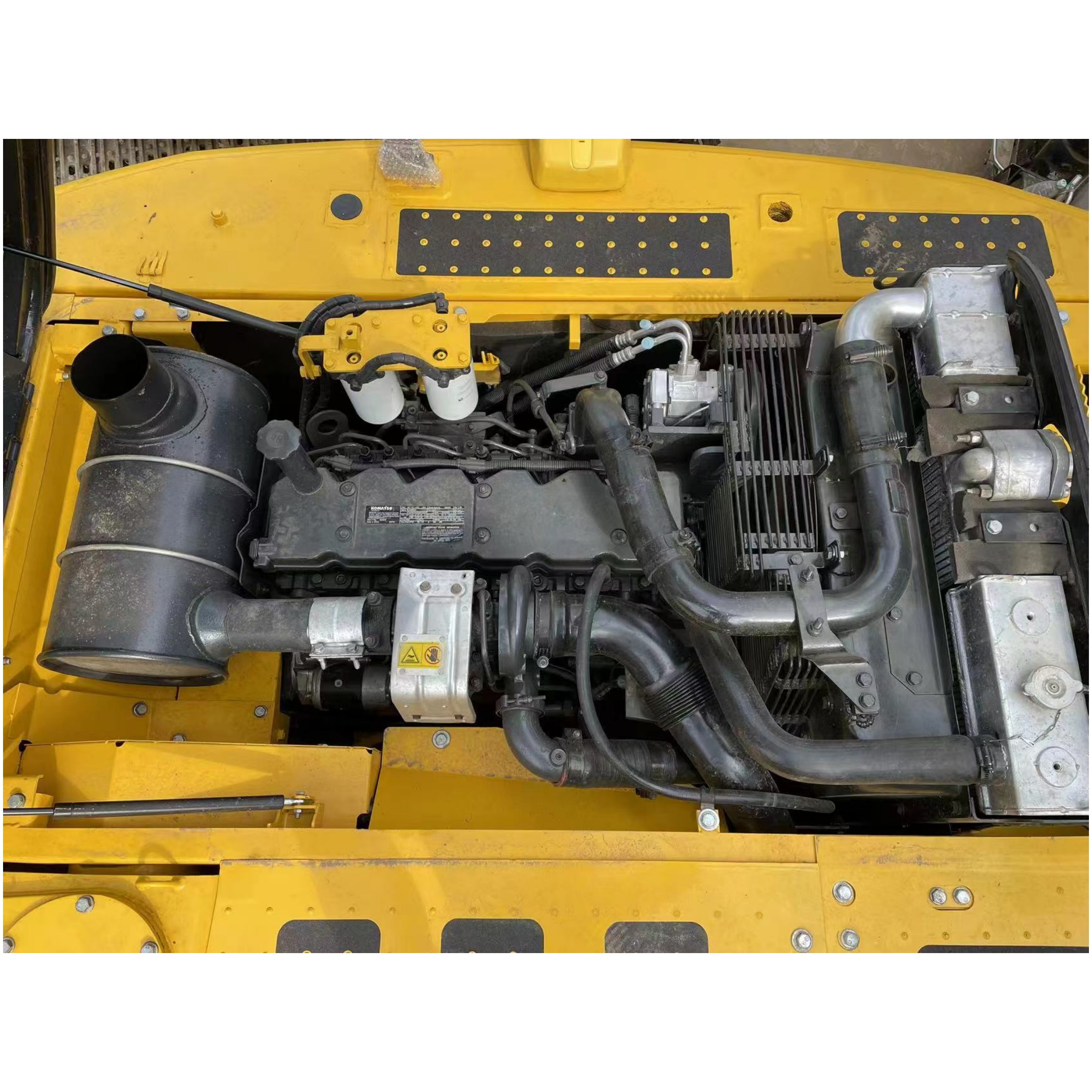 Used excavator komatsu pc210-8 supplier حفار كوماتسو pc210-8 مستعمل