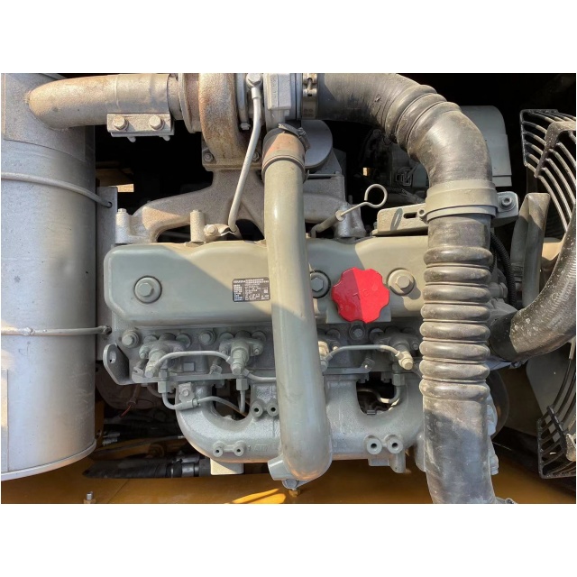 used excavator SANY SY135C wholesaler حفارة مستعملة ساني SY135C تاجر الجملة