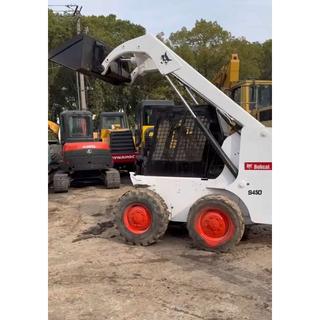 Bobcat S450 انزلاقية التوجيه 2.8 طن أصلية يابانية بحالة جيدة مستعملة انزلاقية التوجيه للبيع