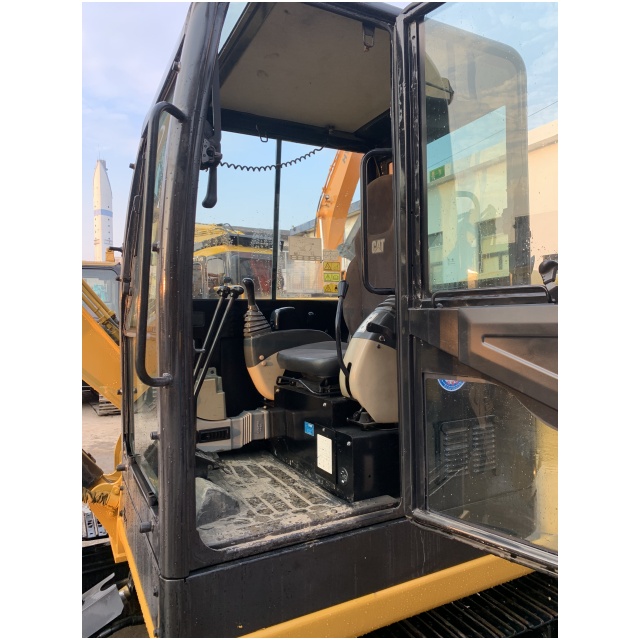 used mini excavator cat305.5e2 manufacturer تستخدم الشركة المصنعة حفار صغير cat305.5e2